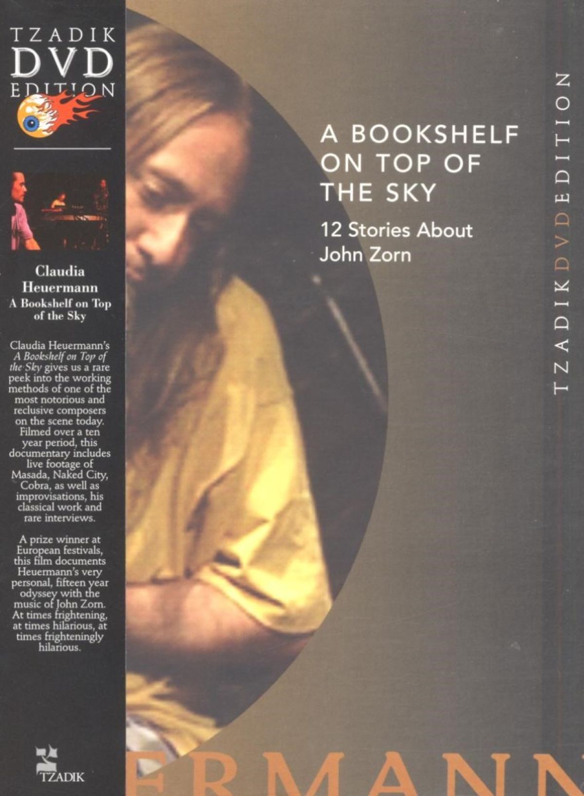 Afbeelding van Bookshelf On Top Of The