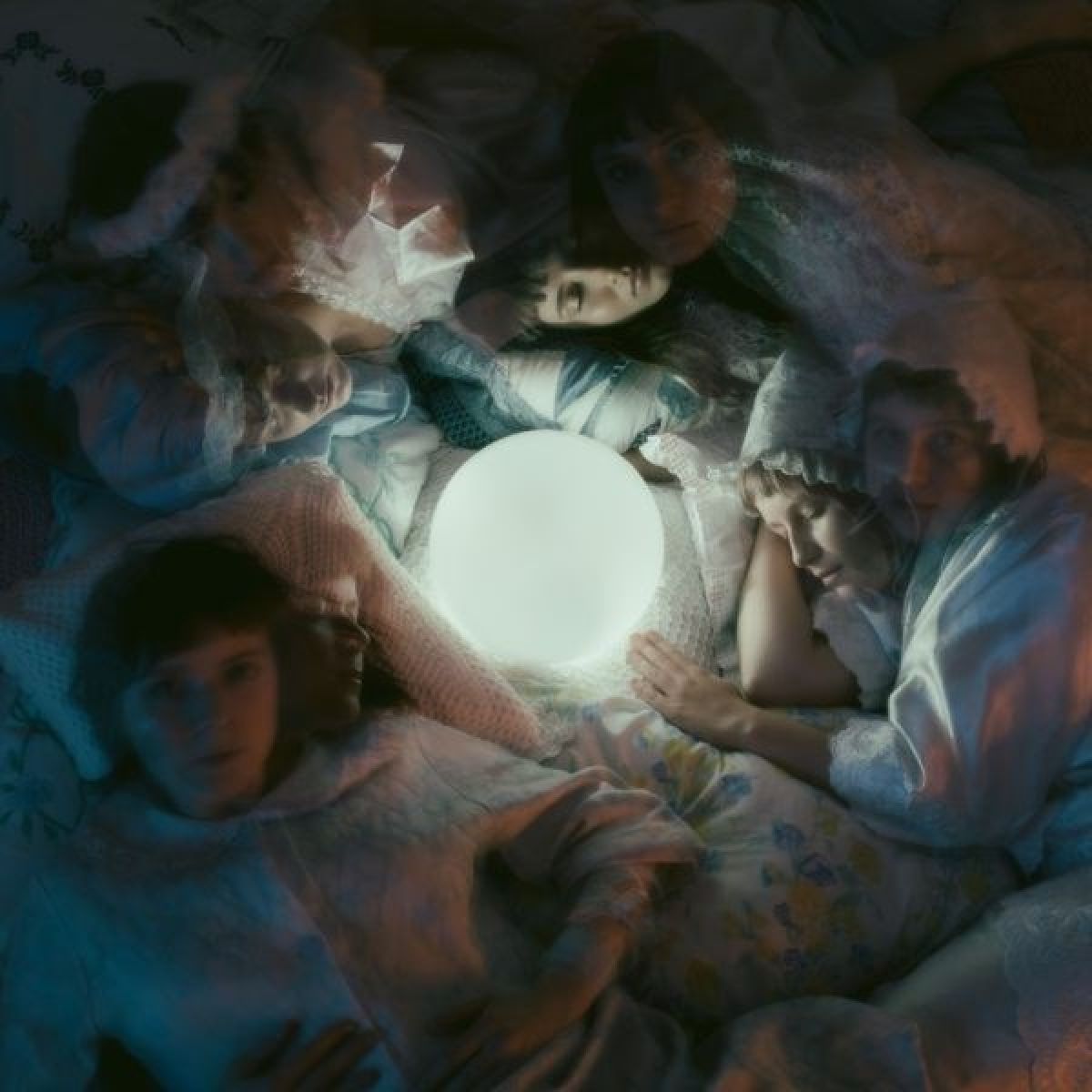 Rosa Vertov - Day In Day Out