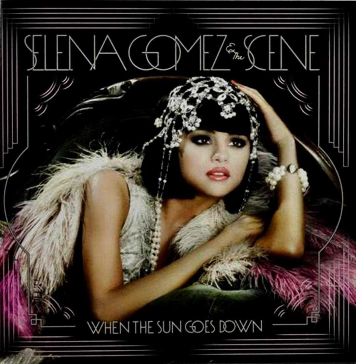Selena Gomez & The Scene - When The Sun Goes Down