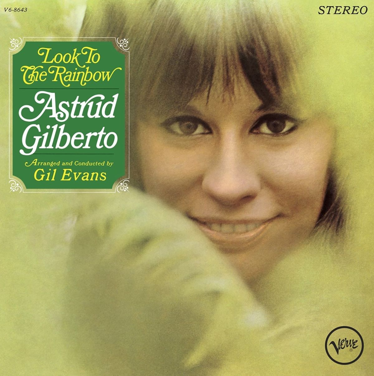 Astrud Gilberto - Look To The Rainbow