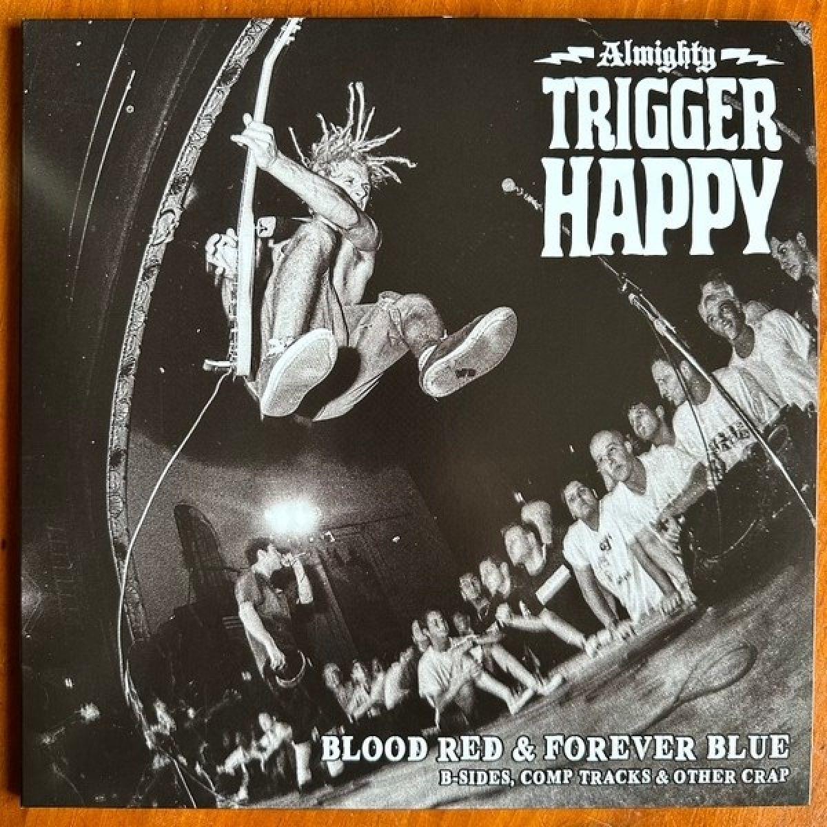 Afbeelding van Almighty Trigger Happy - Blood Red & Forever Blue - B-Sides, Comp Tracks & Other Crap