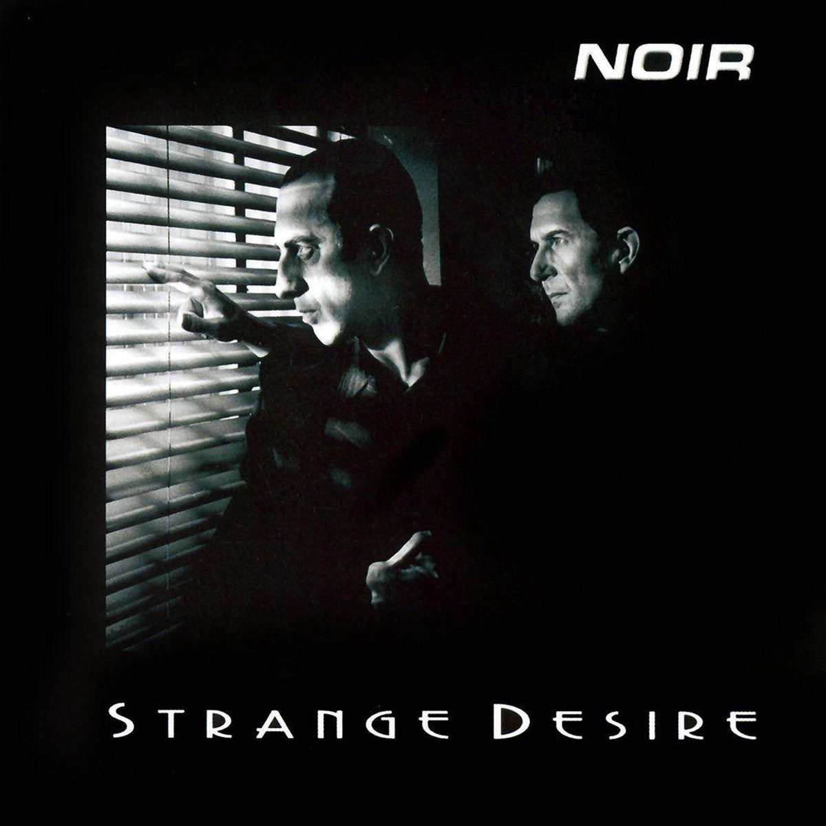 Afbeelding van Noir - Strange Desire