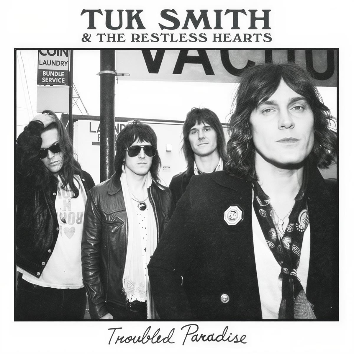 Afbeelding van Tuk Smith & The Restless Hearts - Troubled Paradise