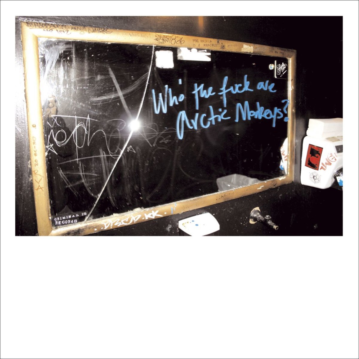 Afbeelding van Arctic Monkeys - Who The Fuck Are Arctic Monkeys?