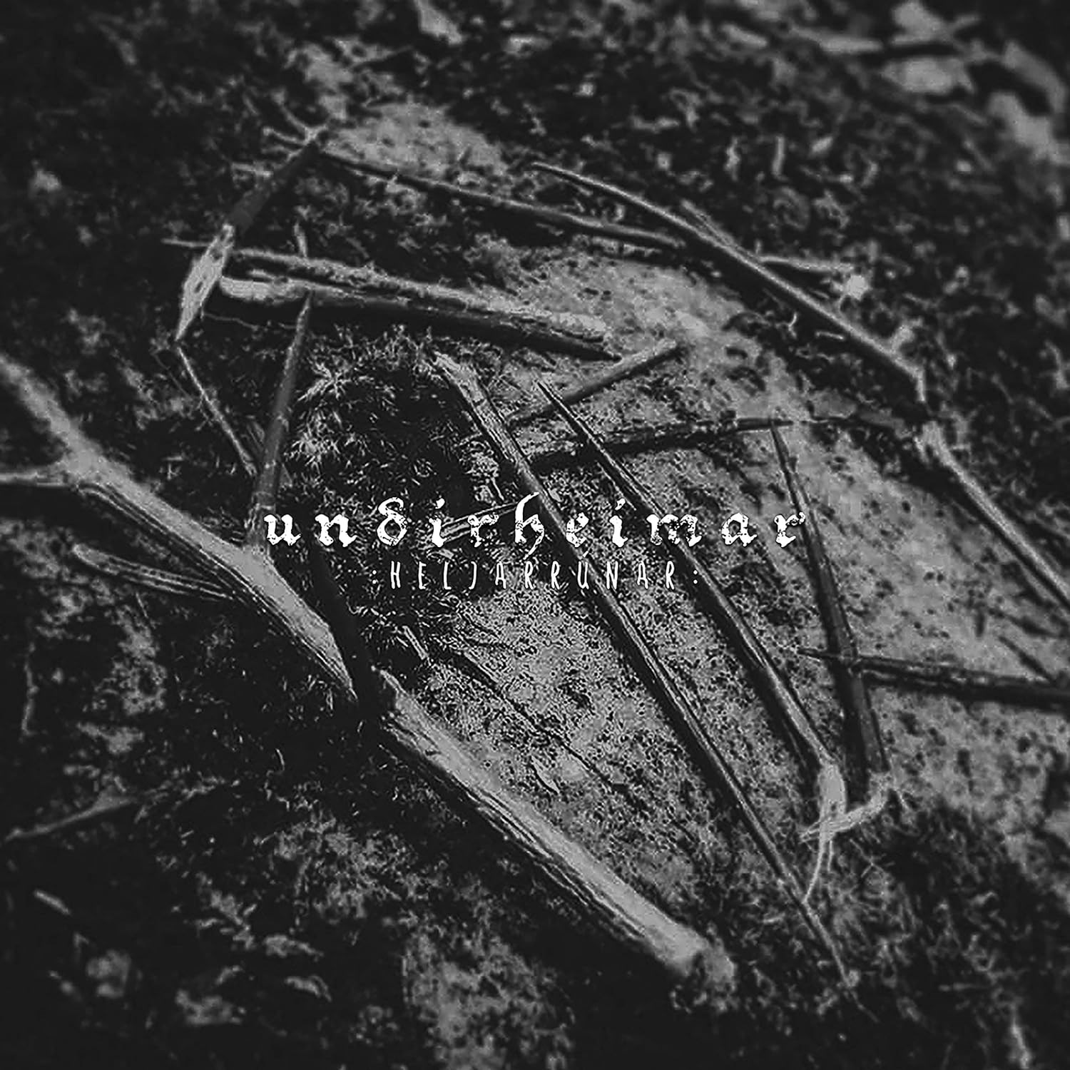 Afbeelding van Undirheimar - Heljarrunar