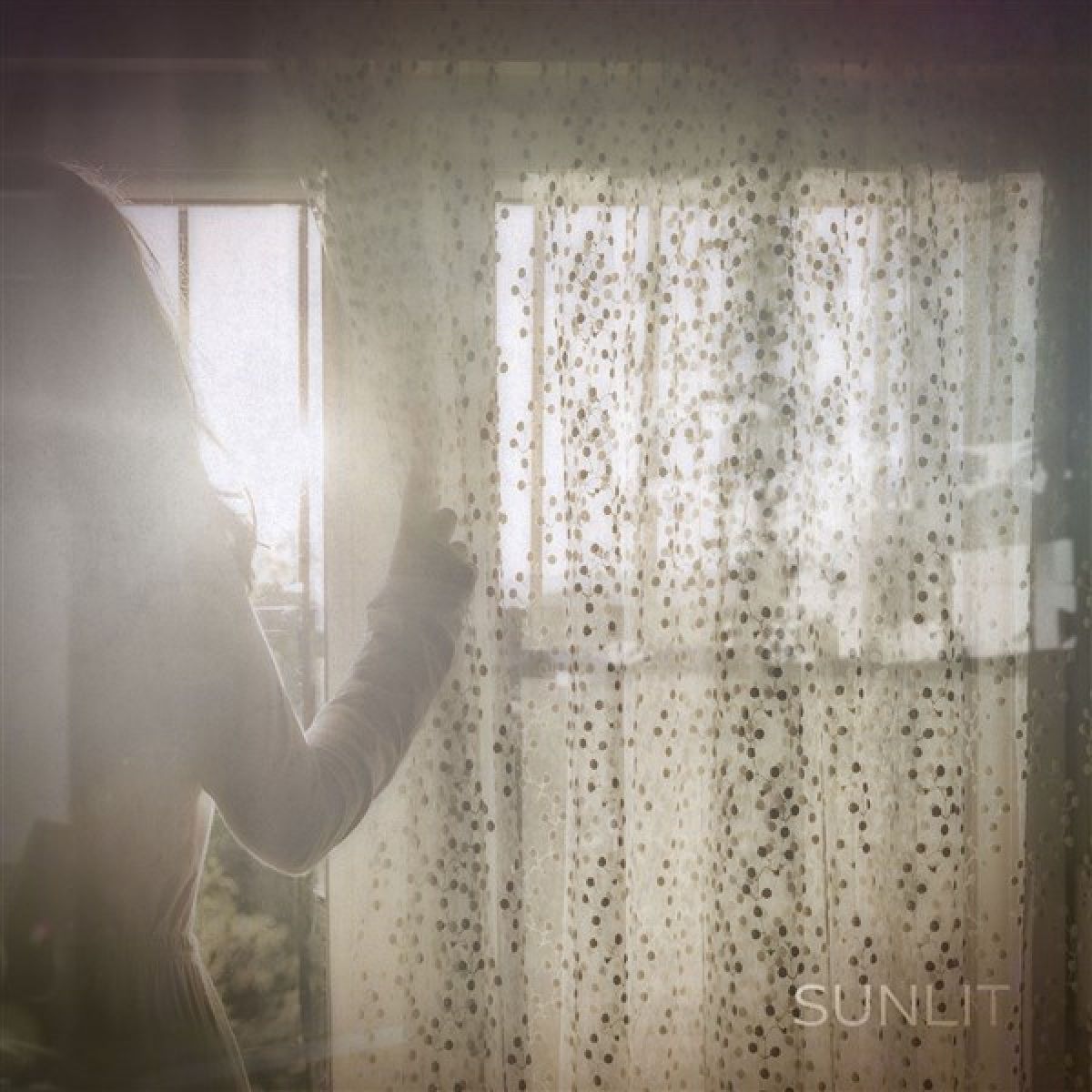 Afbeelding van Sunlit - Sunlit