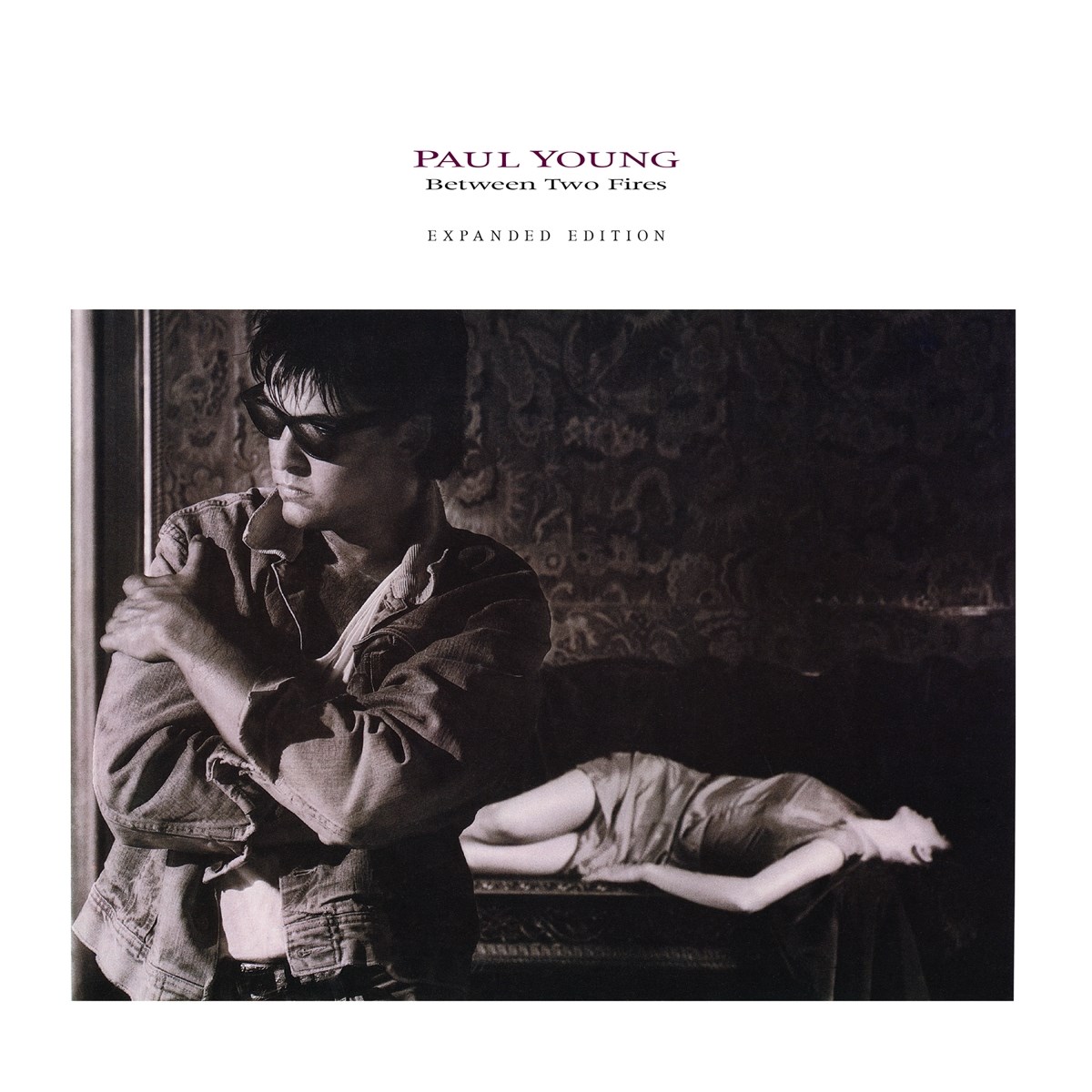 Afbeelding van Paul Young - Between Two Fires