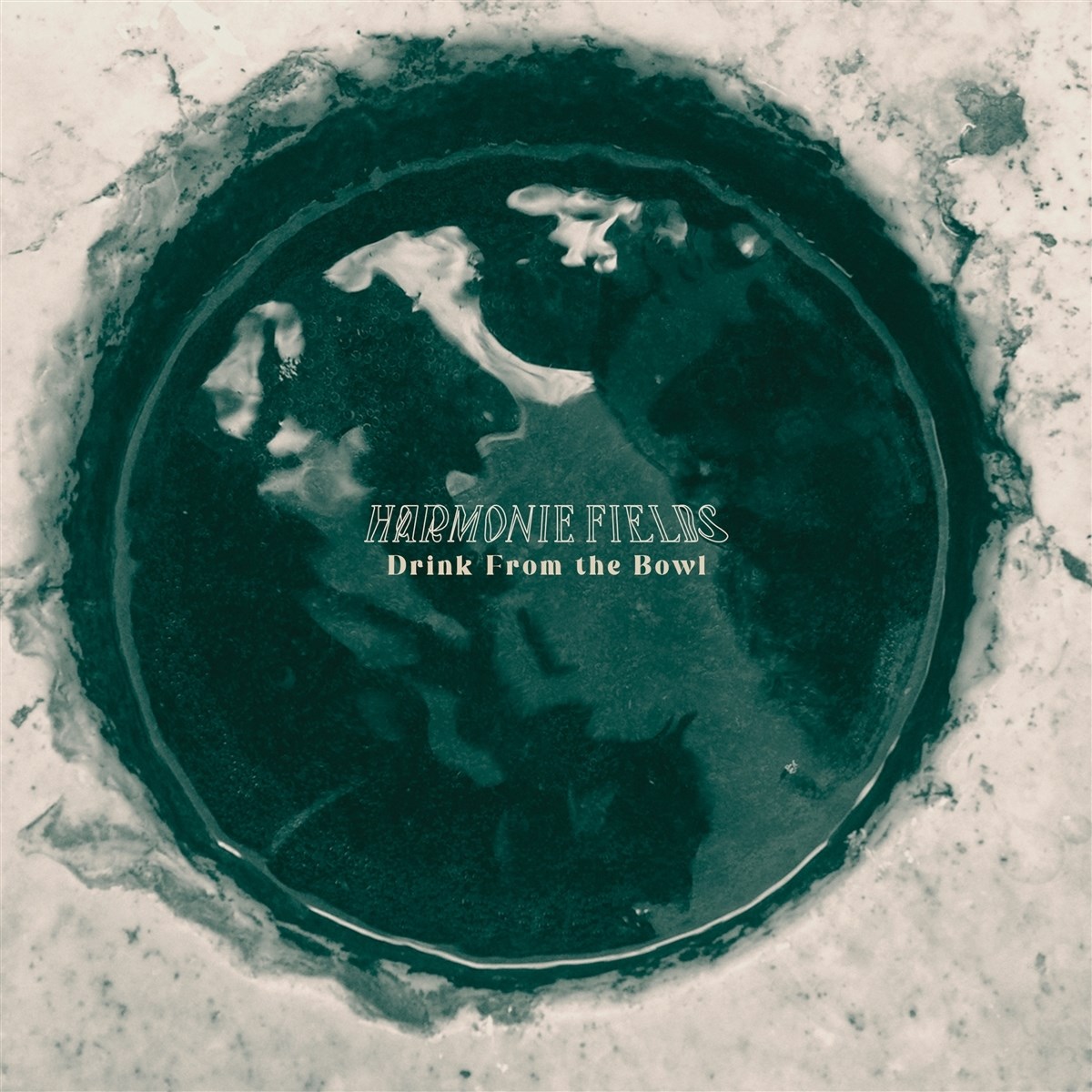 Afbeelding van Harmonie Fields - Drink From The Bowl