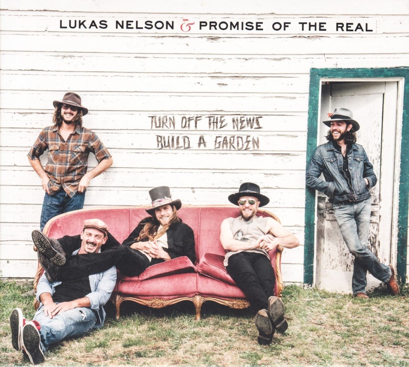 Afbeelding van Lukas Nelson & Promise Of The Real - Turn Off The News (Build A Garden)