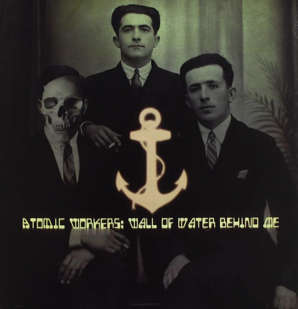 Atomic Workers - Wall Of Water Behind Me