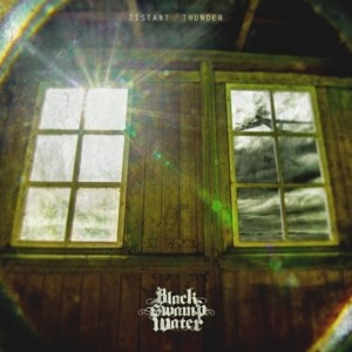 Afbeelding van Black Swamp Water - Distant Thunder