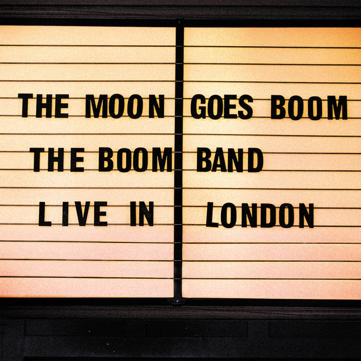 Afbeelding van The Boom Band - The Moon Goes Boom - Live In London
