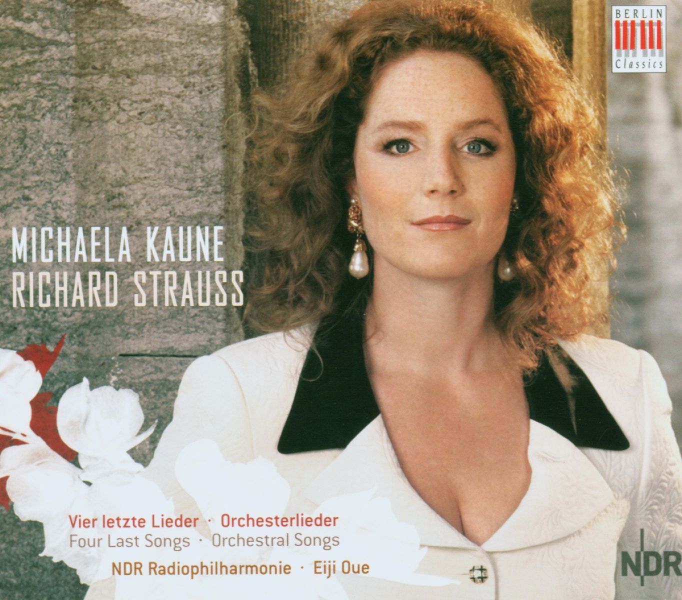 Afbeelding van Michaela Kaune, NDR Radiophilharmonie, Eiji Oue - Strauss: Vier Letzte Lieder • Orchesterlieder = Four Last Songs • Orchestral Songs
