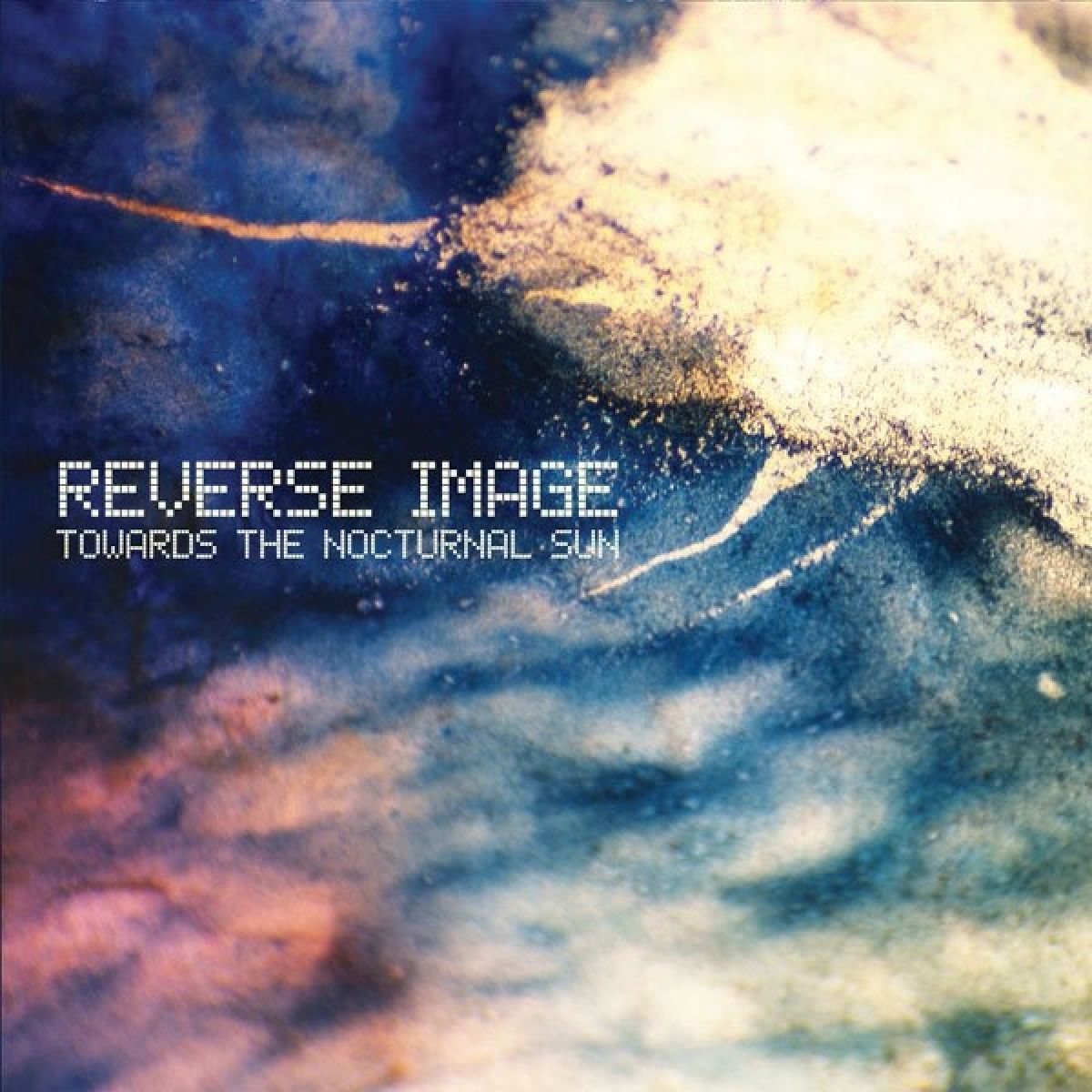 Afbeelding van Reverse Image - Towards The Nocturnal Sun
